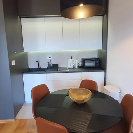 Royal View Apartament *